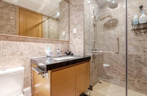 Central District Apartment | R&F 4pax-1BR 7mis to CIQ JBSentral CitySquare
