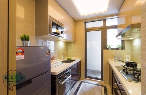 Central District Apartment | Explore Comfort at R&F Princess Cove JB City Homestay