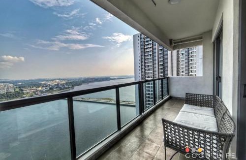 Central District Apartment | R&F Princess Cove 2, 3BR, Sea View, JB CIQ, by Good Life Homestay