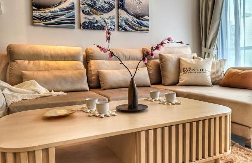 Central District Apartment | R&F Princess Cove 3BR, Sea View, JB CIQ, by Good Life Homestay