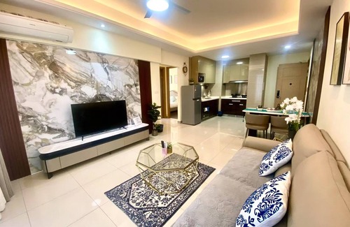 Central District Apartment | R&F Superior Homestay By Han Lin Sojourn