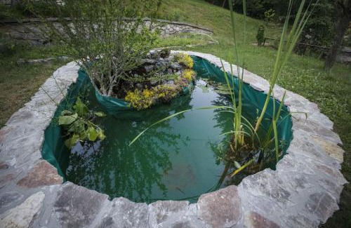Bihac Villa | R&J's Home: Oceanfront Escape with Spa & Private Pool