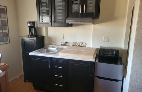 Picture Rocks House | Relax in Saguaro National Park: Pet & Child Friendly Stay
