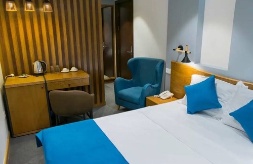 Kentron Hotel | Relaxing Retreat at R&R INN: Family-Friendly Amenities