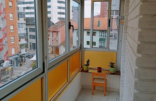Aviles Apartment | Family-Friendly R Y M 1950 Apartamento, Rated 9.4/10
