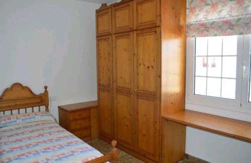 Cunit Villa | Elegant 4-Star Casa Adosada with Private Pool in Cunit