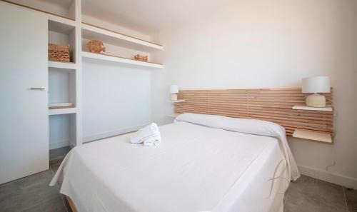 Comarruga Apartment | Oceanfront Retreat: 4-Star Apartment in Coma-Ruga