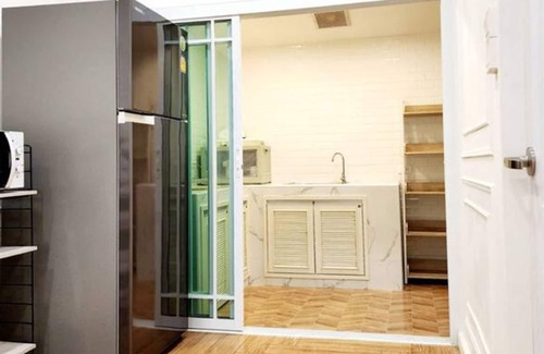 Bang Chak House | R3 House: Family-Friendly Stay Near Mega Bangna Market