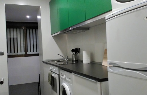 Lucero Apartment | Modern R3 Suite with Garage, Spa & Family-Friendly Amenities