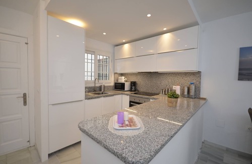 Castillo de Sabinillas Apartment | Beachside R32 Apartment: Perfect for Family Getaways!
