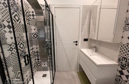 Affori Apartment | Modern Apartment R39 with Private Parking & Family-Friendly Stay