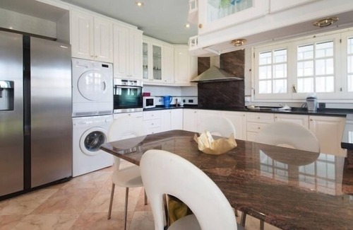 Calafell Villa | Elegant Villa with Pool & Garden Near Calafell Beach