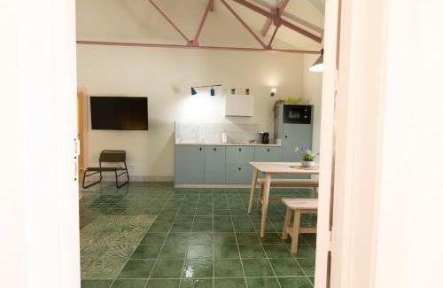 Puebla de Don Fadrique Apartment | Pet-Friendly RaíZes 22 - Apartment for Families & Guests