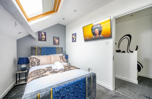 Leeds House | -RA83- For your relaxed,Cosy stay,Free Parking