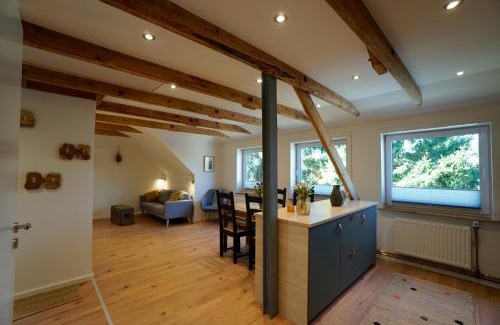 Juebek Apartment | Raabennest - Bewusst Genießen Junges Wohnen im Alten Dorf