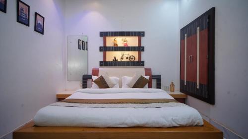 Varanasi Apartment | Raahi - 3 Bedroom Flat Near Kashi Vishwanath