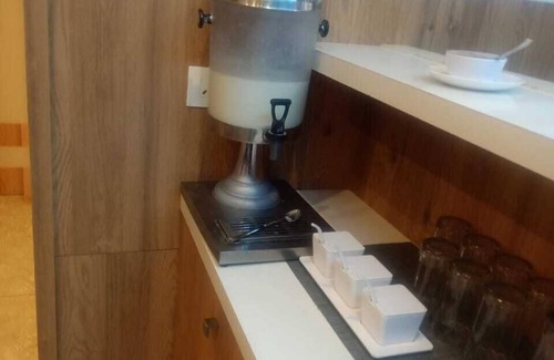 Jamnagar Hotel | Budget-Friendly Comfort at RAAJ SVASTIK INN with Dining