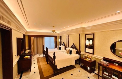 Phool Bagan Hotel | Elegantly Crafted Stay at Raajkutir - IHCL SeleQtions