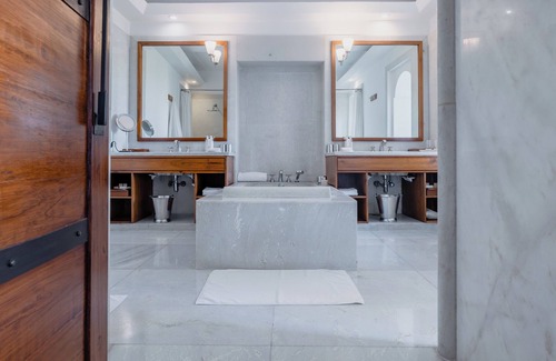 Delwara Hotel | Indulgent Stay at RAAS Devigarh - Rated 9.6/10!