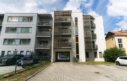 Tartu Apartment | Unforgettable Stays at Raatuse Loft: Pet & Child Friendly