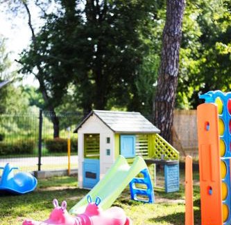 Gdow Cabin | Pet-Friendly RabaPark: Poolside Retreat Near Krakow