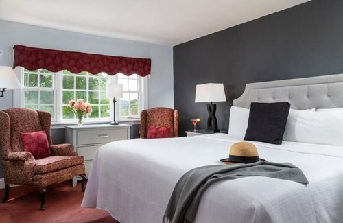 Lower Waterford Hotel | Discover Rabbit Hill Inn: Guest Rated 9.8 with Dining Options