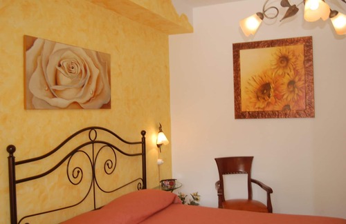 Bomerano House | Discover Relaxation at Rabbit with Ocean View & Pool Access