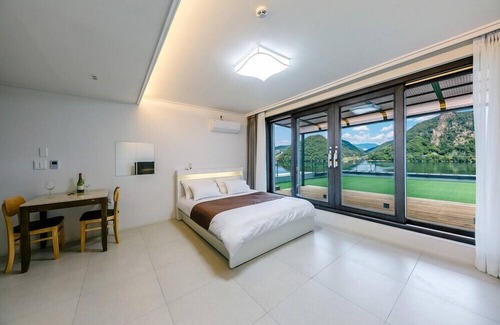 Chuncheon House | Discover Rabbit Star Pension: Family-Friendly Retreat