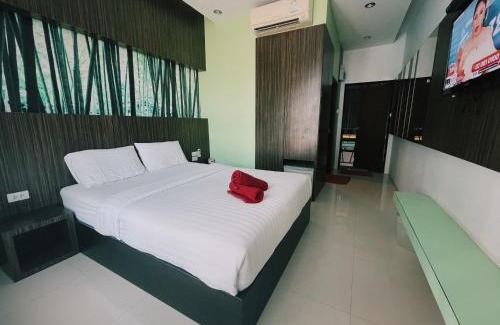Rayong Hotel | Cozy Rabeang Bann Koh Samed with Family-Friendly Amenities