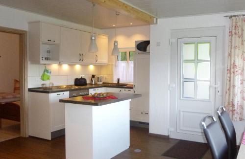 Kallenhardt House | Pet-Friendly Retreat at Zum Schwarzen Raben - Rated 9/10