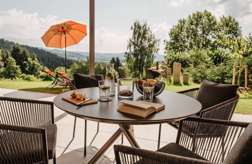 Rabenstein Apartment | Rabenstein Suite with whirlpool and sauna for 4 people with two bedrooms and bathrooms