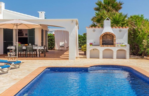 Cap d'en Font House | Discover Racó Blau: 4-Star Retreat with Pool & Pet-Friendly