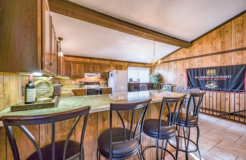 Ruidoso Downs Cabin | Racetrack Cabin Escape - RV Hookup