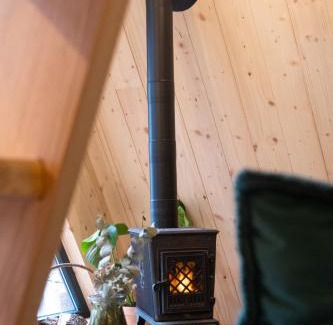 Saint-Leon-sur-Vezere Other | Experience Racine Lodges: Child-Friendly & Guest Rated 10/10