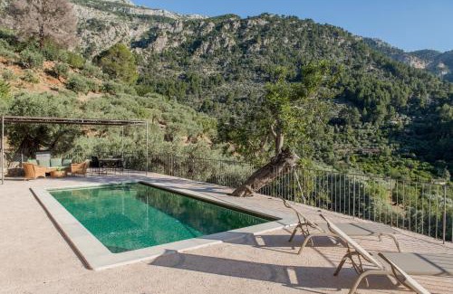 Biniaraix Villa | Beautiful Oceanfront Retreat at Raco de Soller - 9.5/10