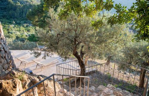 Biniaraix Villa | Beautiful Oceanfront Retreat at Raco de Soller - 9.5/10
