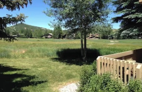 Park Meadows House | Park Meadows Racquet Club Condo with Breathtaking Views