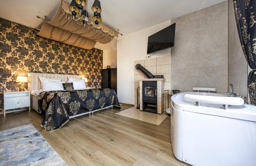 Radailiai Apartment | Family-Friendly Retreat at Radailiu Dvaras - Dinosaur Park