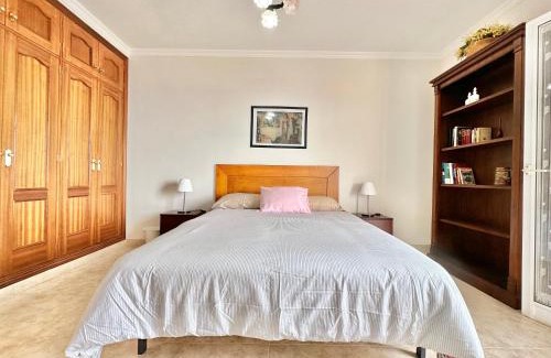 Radazul Apartment | Oceanfront Radazul Views House with Breakfast and Kids’ Fun