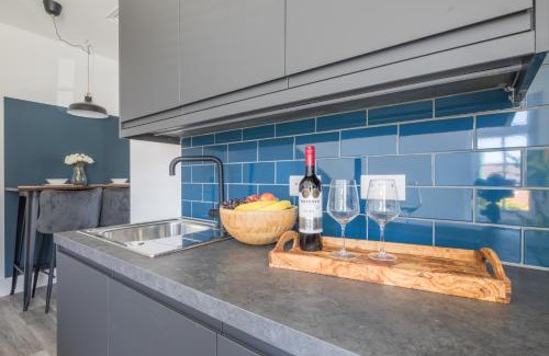 Wolverton Apartment | Discover Radcliffe Studios - Guest Rated 9/10 for Comfort