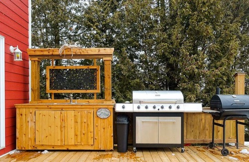 Bluewater Cottage | Rader's Haven Airy LakeView