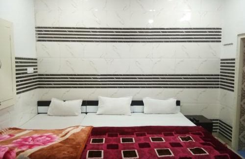Vrindavan House | Cozy Stay at Radha Krishna Dham with Breakfast & Pet-Friendly
