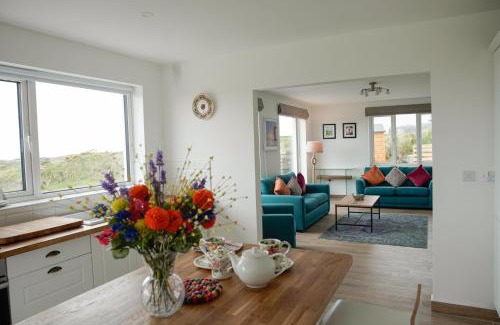 Lisdoonvarna House | Guest Rated 10/10 at Radharc na Mara Hotel Escape