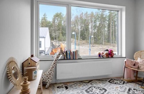 Upplands-Bro Municipality Apartment | Family-Friendly Radhus with Cozy Fireplace Retreat