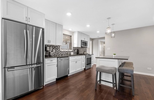 Wasco House | Radiance: 4 Bedrooms, Guest Rated 9.8 & Pet Friendly
