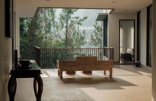 Bandung Villa | Exclusive Cempaka 6 Villa with Private Pool and Amenities