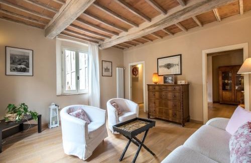 Radicondoli Apartment | Family-Friendly Retreat at Radicondoli House, 4-Star Stay