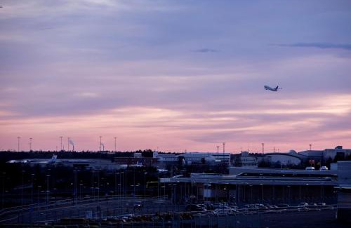 Arlanda Hotel | Convenient Radisson Blu Airport Terminal Hotel Awaits You
