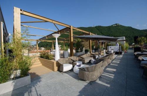 Centrul Vechi Hotel | Elegant Stay at Radisson Blu Aurum Hotel, Brasov