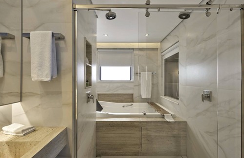 Sao Pedro Hotel | Experience Radisson Blu Belo Horizonte with Spa & Dining